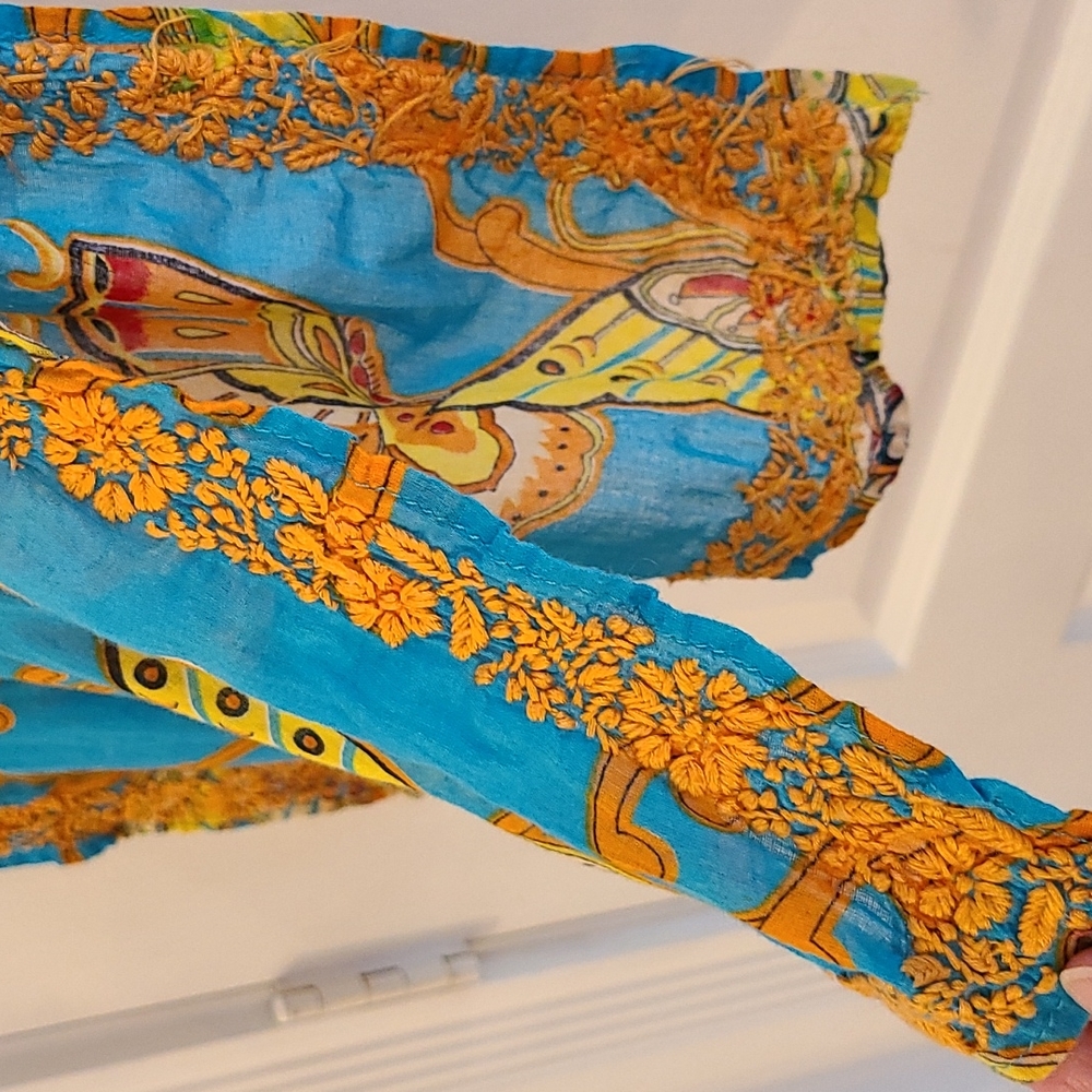 Top/Tunic - Picture 4 of 4